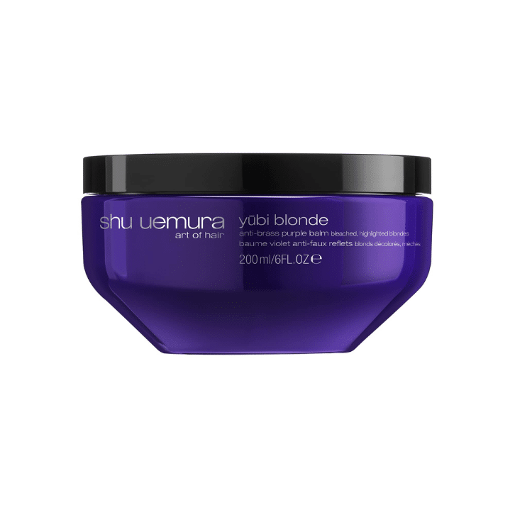 Pot de couleur violet contenant un masque pour les cheveux